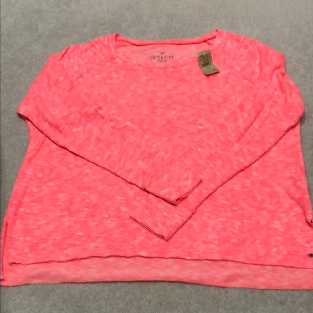 American Eagle T-shirt - NWT - Picture 1 of 3